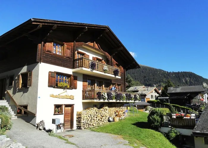 Mpa韦比尔村酒店 *