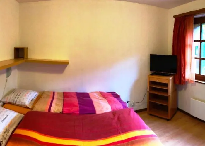 Mpa韦比尔村酒店 *